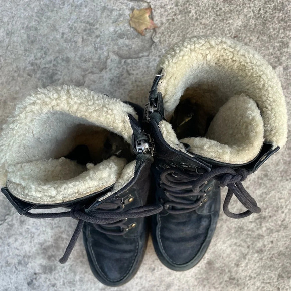 Chanel Black  Wool, Suede & Shearling Lace up Combat Boots, Size 39 - Picture 14 of 16